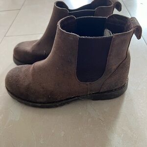 GUC Ugg Callum boots size 3